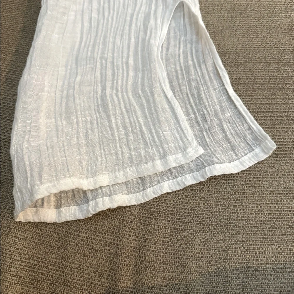 B. Design Size XL White Top - Picture 8 of 8